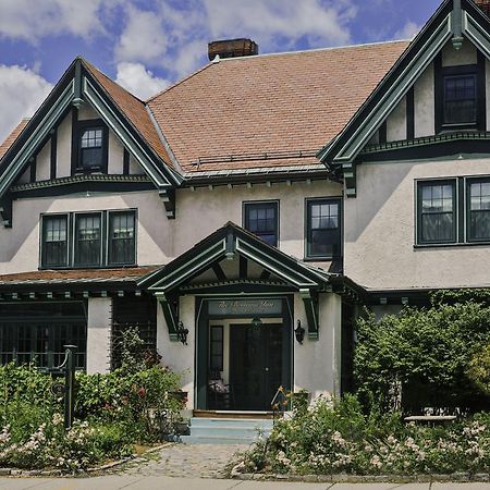 The Bertram Inn บรูคไลน์ ภายนอก รูปภาพ