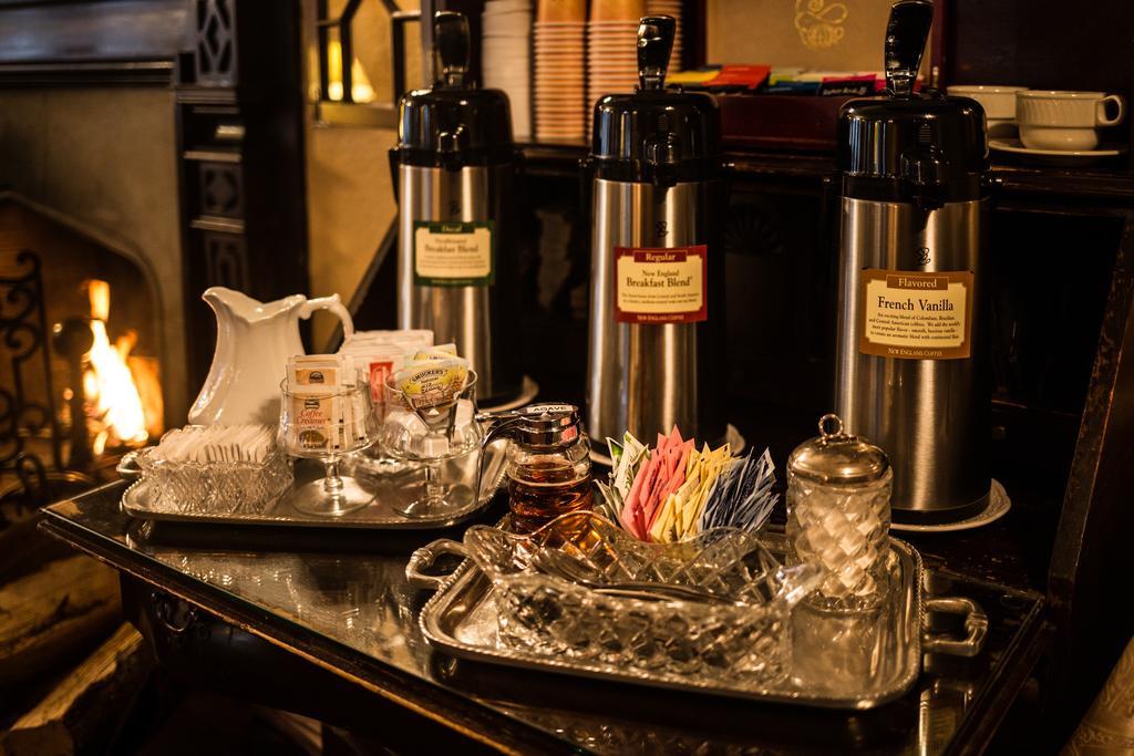 The Bertram Inn บรูคไลน์ ภายนอก รูปภาพ