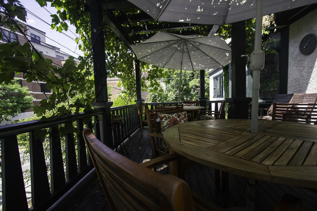 The Bertram Inn บรูคไลน์ ภายนอก รูปภาพ